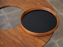 画像をギャラリービューアに読み込む, ナナディッツェルの丸テーブル 北欧デザインインテリア センターテーブル Nanna Ditzel Model ND126 Table テーブルの中央に取り外せるトレイ