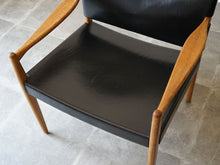 画像をギャラリービューアに読み込む, Per-Olof Scotte Premiär69 Chair OLD IKEA オールドイケア ビンテージチェア スウェーデン 北欧デザインのアームチェア 黒革の座面
