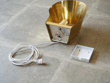 画像をギャラリービューアに読み込む, Paavo Tynell Model 9464 Wall lamps gubi パーヴォテュネル 真鍮のウォールランプ 照明の構造