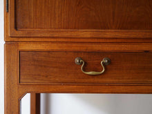 画像をギャラリービューアに読み込む, Jacob Kjær Sideboard