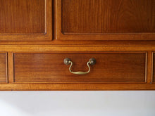 画像をギャラリービューアに読み込む, Jacob Kjær Sideboard