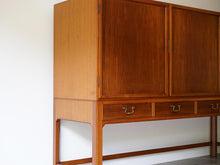 画像をギャラリービューアに読み込む, Jacob Kjær Sideboard