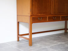 画像をギャラリービューアに読み込む, Jacob Kjær Sideboard