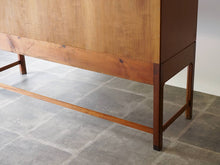 画像をギャラリービューアに読み込む, Jacob Kjær Sideboard