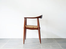 画像をギャラリービューアに読み込む, ハンスJ.ウェグナー ザチェア ヨハネスハンセン社製 Hans J. Wegner JH501 The Chair 側面