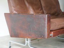 画像をギャラリービューアに読み込む, ポール・ケアホルムのEKC製ソファ Poul Kjærholm PK31 Sofa ケアホルムのソファの側面