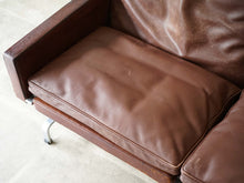 画像をギャラリービューアに読み込む, ポール・ケアホルムのEKC製ソファ Poul Kjærholm PK31 Sofa ケアホルムのソファのクッションは張り替え済み