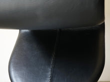 画像をギャラリービューアに読み込む, ヴェルナーパントン チェア レザー Verner Panton system1–2-3 Chair パントンの椅子の座面裏