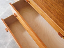 画像をギャラリービューアに読み込む, ハンスJウェグナーのサイドボート 棚 キャビネット Hans J Wegner Ry20 Sideboard cabinet 北欧インテリア デザイナーズ家具 サイドボードの引き出しの中も木目が美しい