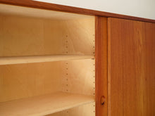 画像をギャラリービューアに読み込む, ハンスJウェグナーのサイドボート 棚 キャビネット Hans J Wegner Ry20 Sideboard cabinet 北欧インテリア デザイナーズ家具 サイドボードのキャビネットの中棚は高さ調節可