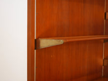 画像をギャラリービューアに読み込む, フィンユール ボヴィルケ製のウォールユニット 北欧ヴィンテージ 壁付け棚 Finn Juhl BO71 Bovirke wall shelving system 棚板の側面に真鍮の金具