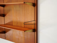 画像をギャラリービューアに読み込む, フィンユール ボヴィルケ製のウォールユニット 北欧ヴィンテージ 壁付け棚 Finn Juhl BO71 Bovirke wall shelving system 柱に棚板やブックエンドをかけるメモリがある