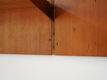 画像をギャラリービューアに読み込む, フィンユール ボヴィルケ製のウォールユニット 北欧ヴィンテージ 壁付け棚 Finn Juhl BO71 Bovirke wall shelving system 壁面に補修跡や穴 シミなど