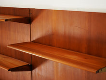 画像をギャラリービューアに読み込む, フィンユール ボヴィルケ製のウォールユニット 北欧ヴィンテージ 壁付け棚 Finn Juhl BO71 Bovirke wall shelving system  壁面に穴や傷がある