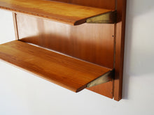 画像をギャラリービューアに読み込む, Finn Juhl BO71 wall shelving system Bovirke フィン・ユール ボヴィルケ ヴィンテージ ウォールユニット 壁付け棚 北欧デザイン 壁面の溝に棚板を取り付ける