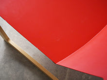 画像をギャラリービューアに読み込む, Lise & Hans Isbrand Prototype Chair PPmobler 北欧デザインチェア 赤い椅子の背もたれ