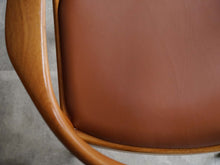 画像をギャラリービューアに読み込む, Hans J. Wegne JH503 Johannes Hansen ハンスJウェグナー ザ・チェア マホガニーとレザー 名作チェア デザイナーズチェア ヴィンテージ ウェグナーのアームチェアの座面はレザー