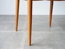 画像をギャラリービューアに読み込む, Hans J. Wegne JH503 Johannes Hansen ハンスJウェグナー ザ・チェア マホガニーとレザー 名作チェア デザイナーズチェア ヴィンテージ ウェグナーのアームチェア足先