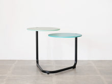 画像をギャラリービューアに読み込む, アシンメトリーなサイトテーブル 水色と薄緑のテーブル 北欧カラー 小さいテーブル可愛い Lise Hans Isbrand loop side table Erik Jørgensen