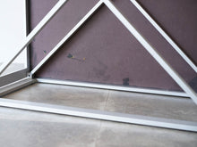 画像をギャラリービューアに読み込む, ケアホルム ハンネ 展示台 ローテーブル センターテーブル Hanne Kjærholm Podium ハンネ・ケアホルムの台の裏面にシミ