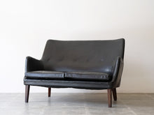 画像をギャラリービューアに読み込む, アルネ・ヴォッダーのソファ ツーシーター 2人用ソファ 北欧ビンテージ rne Vodder Sofa brazilian rosewood 1953 ivan schlechter イヴァンシュレクターによる革張り 黒革のソファ