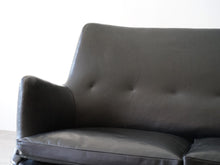 画像をギャラリービューアに読み込む, アルネ・ヴォッダーのソファ ツーシーター 2人用ソファ 北欧ビンテージ rne Vodder Sofa brazilian rosewood 1953 ivan schlechter イヴァンシュレクターによる革張り 黒革のソファ ソファの背もたれ