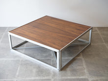 画像をギャラリービューアに読み込む, Hanne Kjærholm Podium with Walnut