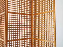 画像をギャラリービューアに読み込む, Scandinavian furniture design Room divider 北欧デザインインテリア ルームパーテーション 衝立て木製 格子の立体感が美しい