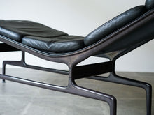 画像をギャラリービューアに読み込む, イームズチェイス 寝椅子 ハーマンミラー製 Charles Eames Ray Eames Chaise Chaiselounge イームズチェイスのフレームと寝るところの違い