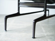 画像をギャラリービューアに読み込む, イームズチェイス 寝椅子 ハーマンミラー製 Charles Eames Ray Eames Chaise Chaiselounge イームズチェイスの脚