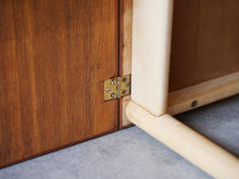 画像をギャラリービューアに読み込む, フィン・ユールの両翼延長式のコーヒーテーブル Finn Juhl coffee table with flip-down leaves Anton Kildeberg 北欧デザインのセンターテーブルの蝶番 マイナスネジ