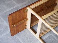 画像をギャラリービューアに読み込む, フィン・ユールの両翼延長式のコーヒーテーブル Finn Juhl coffee table with flip-down leaves Anton Kildeberg 北欧デザインのセンターテーブルの延長板の支え
