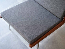 画像をギャラリービューアに読み込む, ピーターヴィッツ ブーメランチェア Peter Hvidt & Orla Mølgaard-Nielsen FD135 Boomerang Chair 北欧デザインのラウンジチェアのグレーのクッション