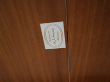 画像をギャラリービューアに読み込む, Ole Wanscher AJ Iversen Dining Table with Extension オーレ ヴァンシャー 北欧ヴィンテージ マホガニー 丸いダイニングテーブルのラベル