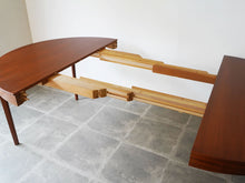 画像をギャラリービューアに読み込む, Ole Wanscher AJ Iversen Dining Table with Extension オーレ ヴァンシャー 北欧ヴィンテージ マホガニー 丸いダイニングテーブルのレール