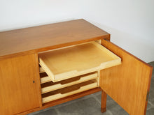 画像をギャラリービューアに読み込む, Hans J Wegner Johannes Hansen Sideboard ハンスJウェグナー ヨハネスハンセン 北欧ヴィンテージ マホガニーのサイドボード トレイの引き出し