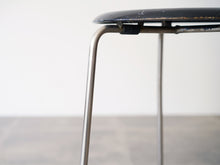 画像をギャラリービューアに読み込む, Fritz Hansen Model 3170 Stool