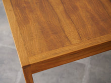 画像をギャラリービューアに読み込む, ボーエ・モーエンセン コーヒーテーブル ローテーブル 長方形のテーブル Børge Mogensen rectangular Coffee table 北欧デザインのミニテーブルの角