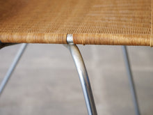 画像をギャラリービューアに読み込む, Poul Kjærholm ポール・ケアホルム PK1 チェア EKC製ヴィンテージ 椅子の脚と座面の接合部