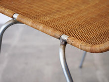 画像をギャラリービューアに読み込む, Poul Kjærholm ポール・ケアホルム PK1 チェア EKC製ヴィンテージ 椅子の脚と座面の接合部