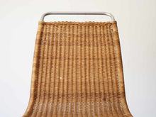 画像をギャラリービューアに読み込む, Poul Kjærholm ポール・ケアホルム PK1 チェア EKC製ヴィンテージ 椅子の背もたれ 一部籐に切れ