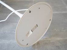 画像をギャラリービューアに読み込む, Verner Panton Panthella Floor Lamp Louis Poulsen製 ヴェルナー パントン パンテラ ルイスポールセン フロアランプの裏面