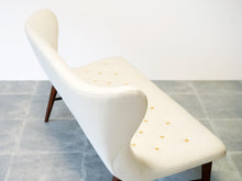 画像をギャラリービューアに読み込む, 北欧デザインの白いソファ 2人掛けソファ Eric Bertil Karlén Model no87 Sofa ソファ 北欧 おしゃれ ソファの耳