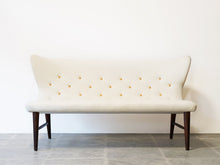画像をギャラリービューアに読み込む, 北欧デザインの白いソファ 2人掛けソファ Eric Bertil Karlén Model no87 Sofa ソファ 北欧 おしゃれ