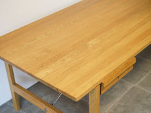 画像をギャラリービューアに読み込む, Hans J. Wegner AT325A Desk