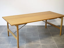 画像をギャラリービューアに読み込む, Hans J. Wegner AT325A Desk