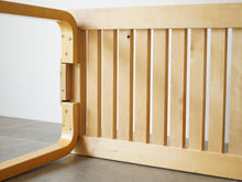 画像をギャラリービューアに読み込む, Alvar Aalto Artek アルヴァ アアルト アルテック 北欧ヴィンテージ デザイナーズチェア 樺 バーチ ベンチ 裏面のネジ