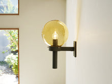 画像をギャラリービューアに読み込む, Max Brüel Gehrdt Bornebusch Jørgen Selschau Fakkellampen Nordisk Solarマックスブリュエル ゲールトボルネブッシュヨルゲンセルシャウ 壁取り付け用照明 琥珀ガラスシェードのウォールランプ 点灯イメージ