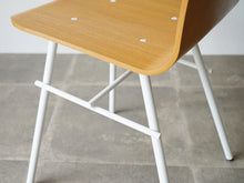 画像をギャラリービューアに読み込む, Sebastian Holmbäck Ulrik Nordentoft Nam Nam 8000c ホルムバックノルデントフト 椅子 サイドチェア オーク積層 ラッカー塗装 金属 ダニシュモダン 椅子の脚