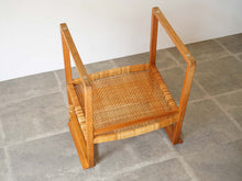 画像をギャラリービューアに読み込む, ボーエモーエンセン ダイニングチェア アームあり オークと籐 Børge Mogensen Model BM62 Chair モーエンセンのアームチェアの裏面
